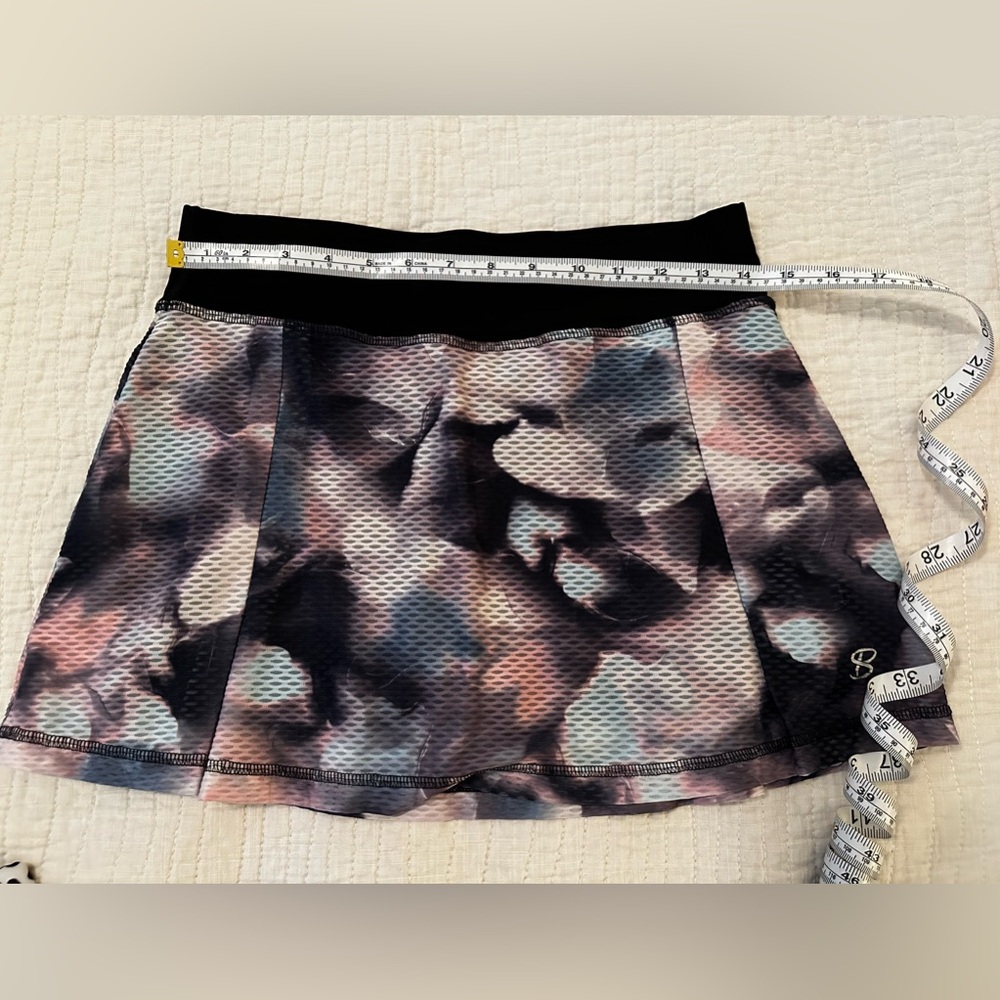 Sofibella tennis skirt, excellent condition
